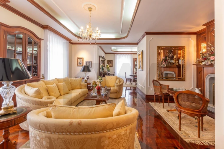 Moradia T4 para Venda em Relva Foto 21