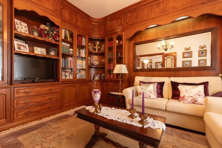 Moradia T4 para Venda em Relva Foto 5