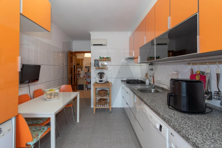Apartamento T3 para Venda em Milharado Foto 11