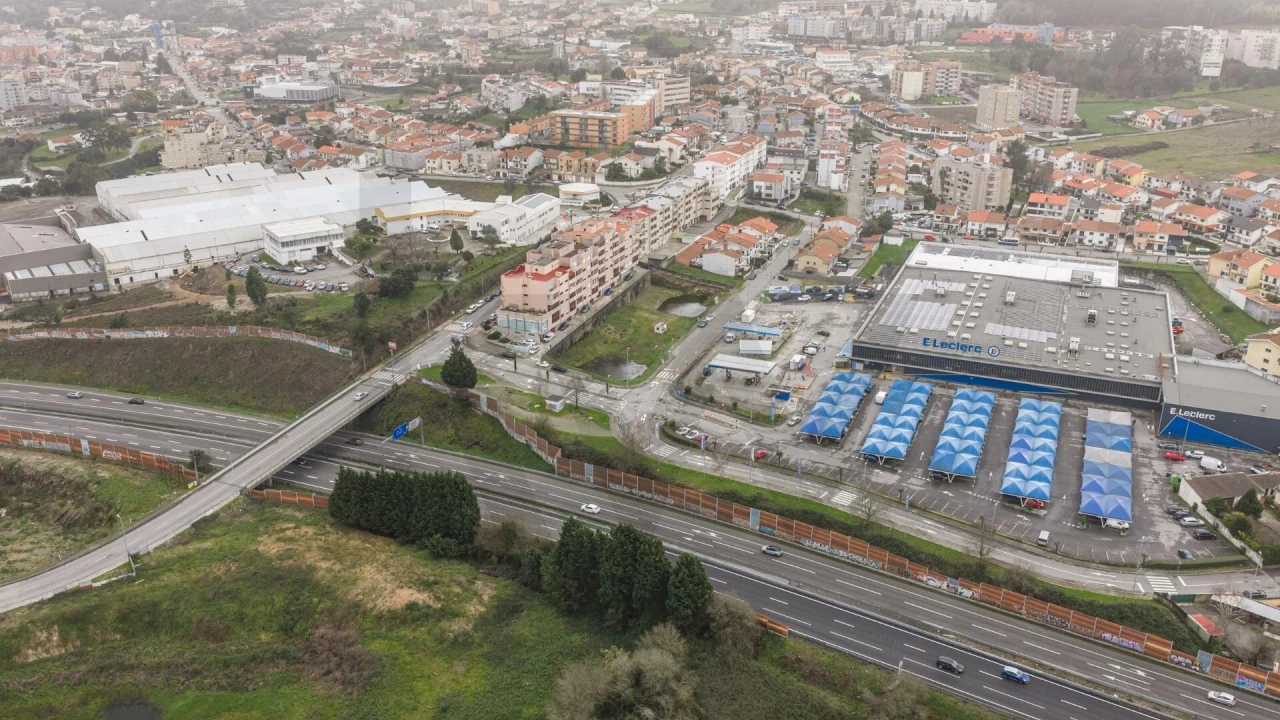 Terreno para Venda em Valongo Foto 8