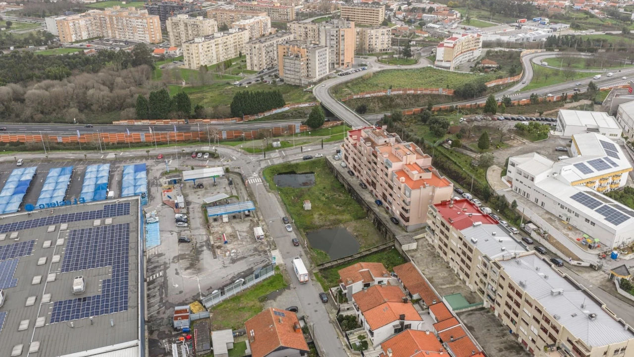 Terreno para Venda em Valongo Foto 14