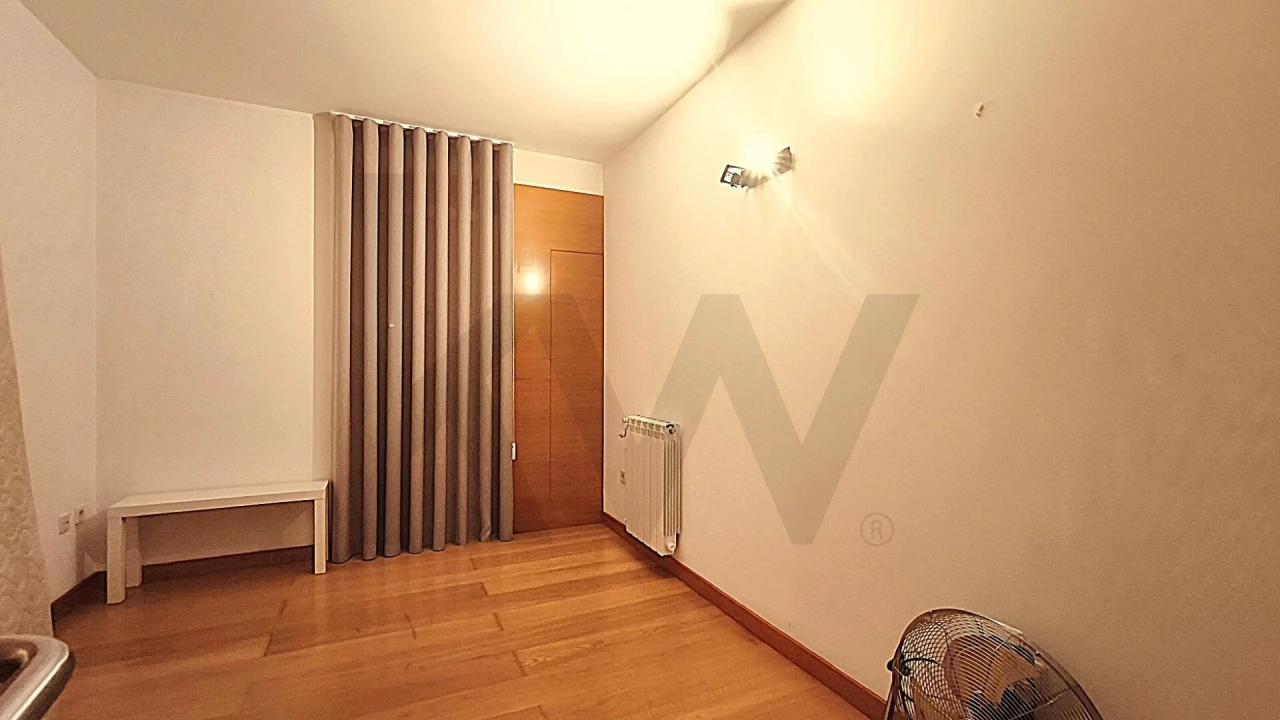 Moradia T3 para Venda em Folgosa Foto 35