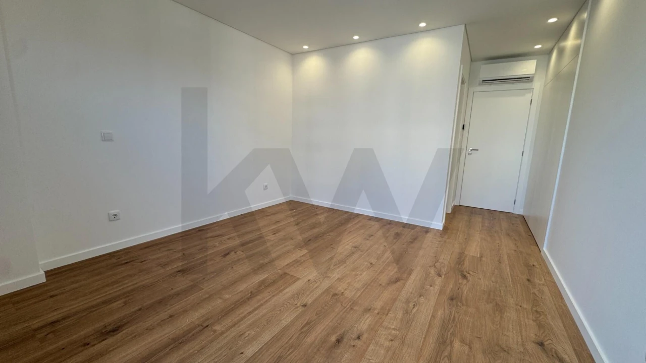 Apartamento T3 para Arrendamento em Viseu Foto 21