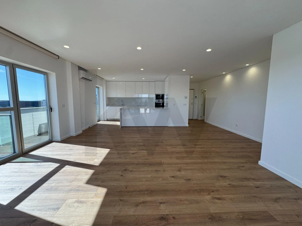 Apartamento T3 para Arrendamento em Viseu Foto 4