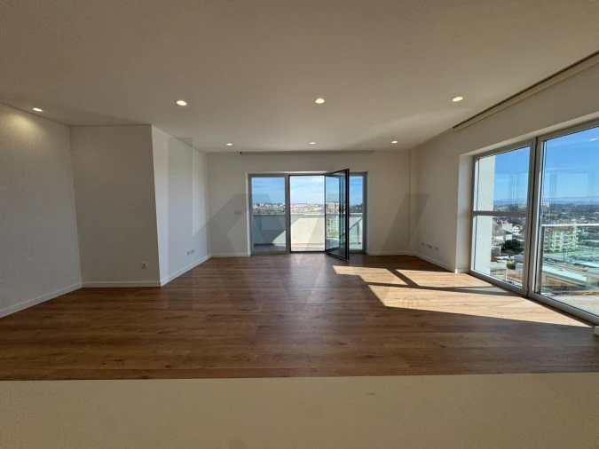 Apartamento T3 para Arrendamento em Viseu Foto 5