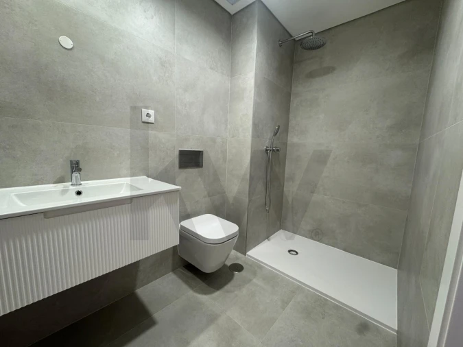 Apartamento T3 para Arrendamento em Viseu Foto 8