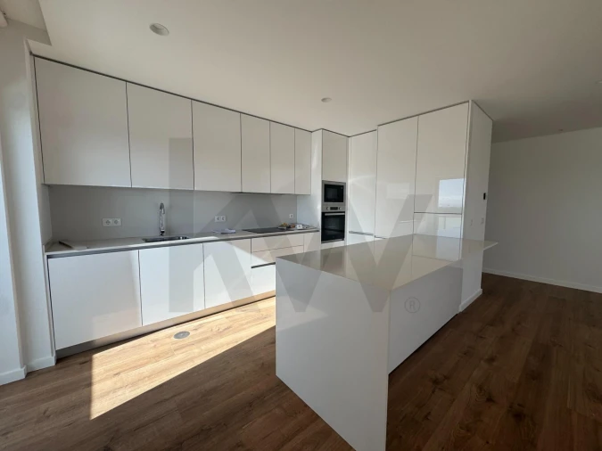 Apartamento T3 para Arrendamento em Viseu Foto 8