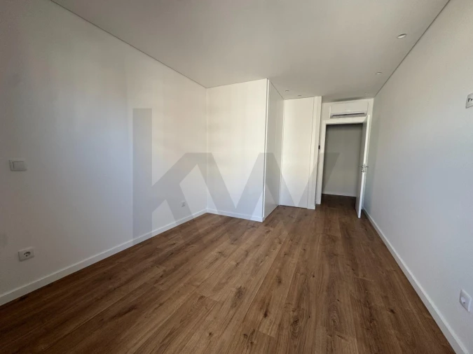 Apartamento T3 para Arrendamento em Viseu Foto 9