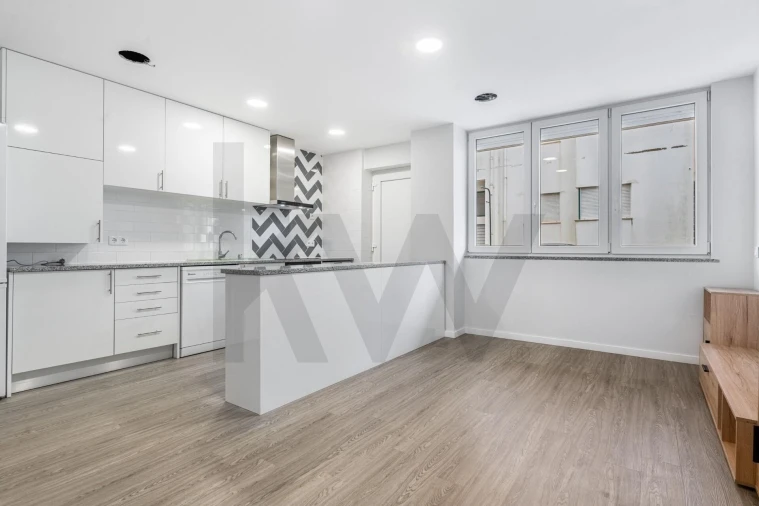 Apartamento T1 para Venda em Vila Praia de Ancora Foto 2