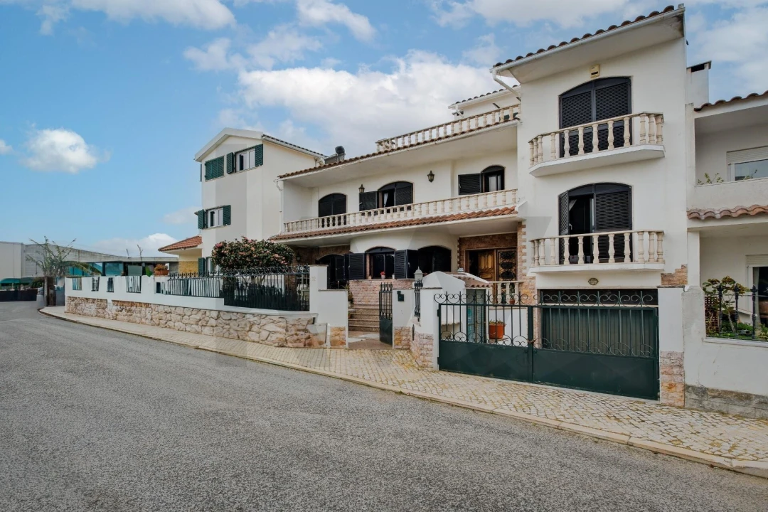 Moradia T5 para Venda em Carcavelos e Parede Foto 65