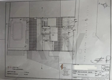 Moradia T5 para Venda em Carcavelos e Parede