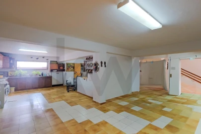 Moradia T5 para Venda em Carcavelos e Parede