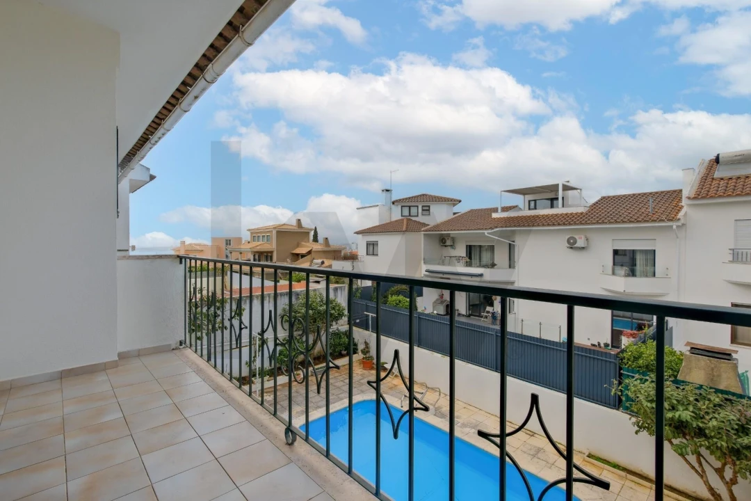 Moradia T5 para Venda em Carcavelos e Parede Foto 26