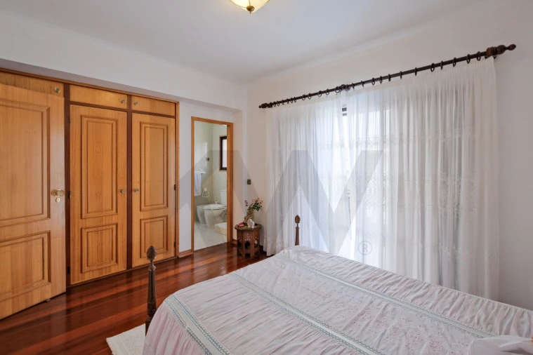 Moradia T5 para Venda em Carcavelos e Parede Foto 23
