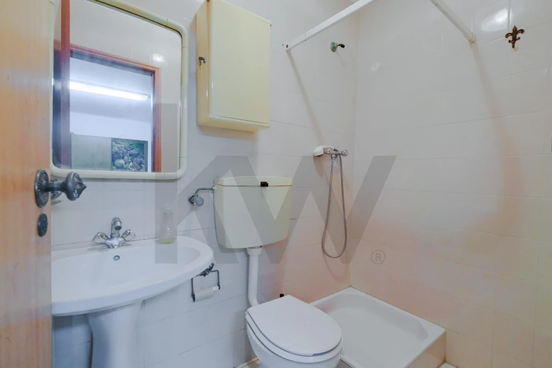 Moradia T5 para Venda em Carcavelos e Parede Foto 25