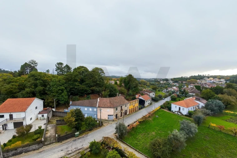 Moradia T3 para Venda em Satão Foto 7