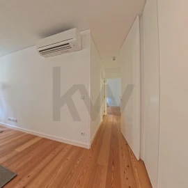 Apartamento T2 para Venda em Santa Maria Maior