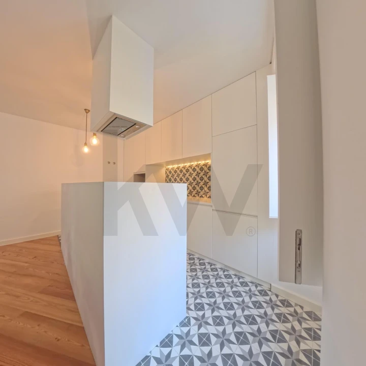 Apartamento T2 para Venda em Santa Maria Maior Foto 8