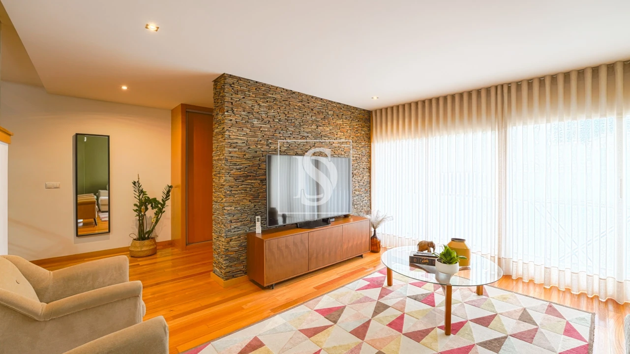 Moradia T3 para Venda em Vermoim Foto 4