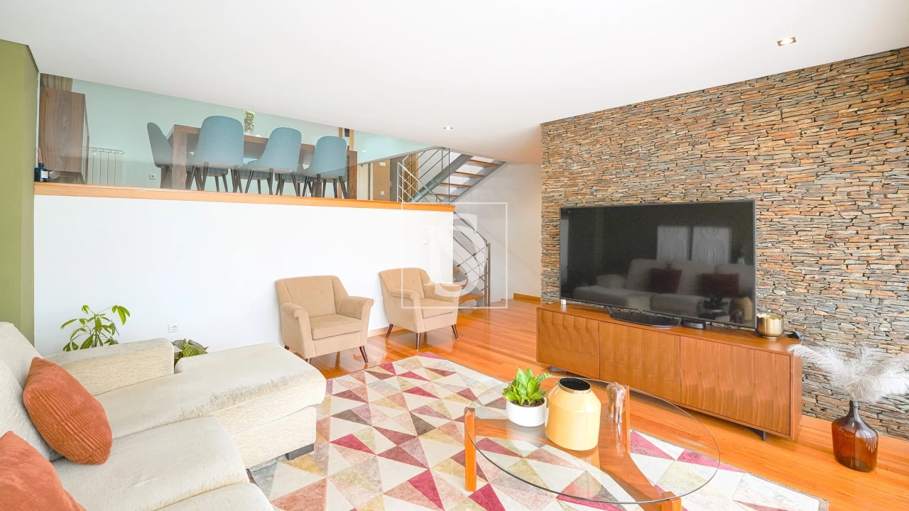 Moradia T3 para Venda em Vermoim Foto 3