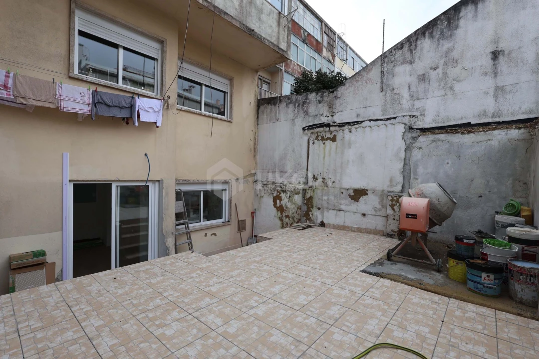 Apartamento T2 para Venda em Venteira Foto 17