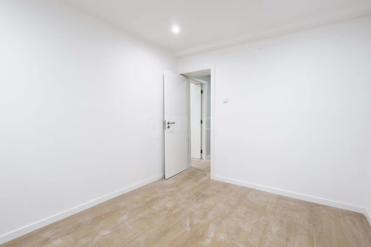 Apartamento T2 para Venda em Venteira Foto 15