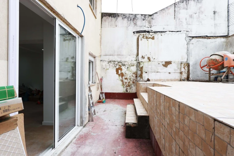 Apartamento T2 para Venda em Venteira Foto 20