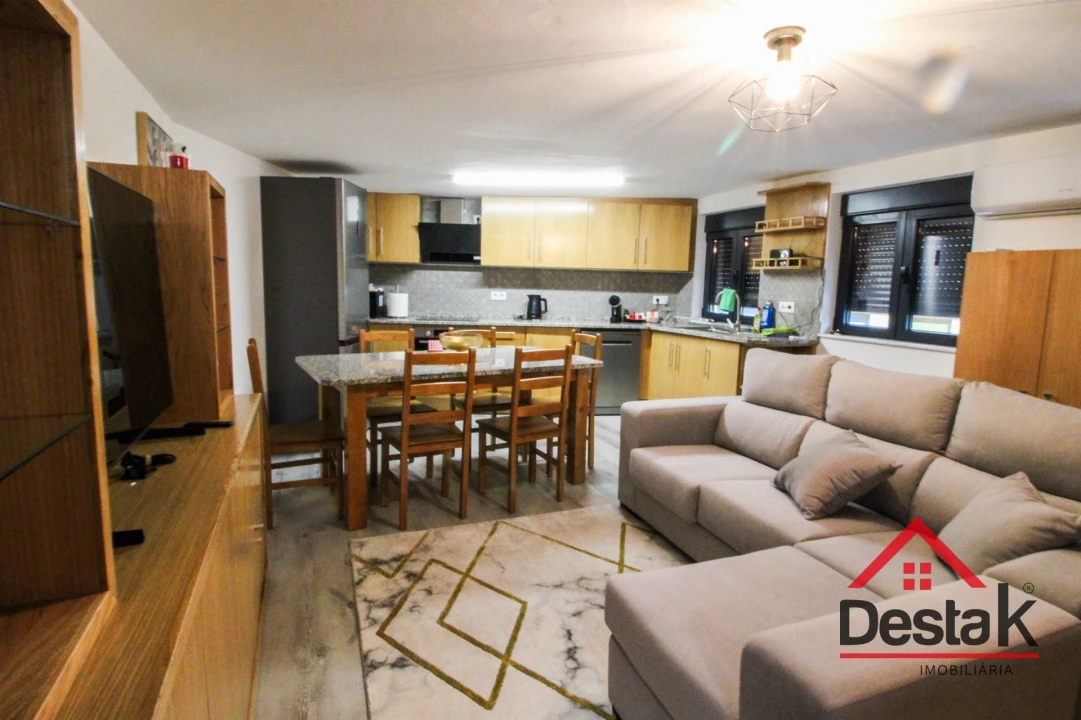 Moradia T1 para Venda em Queirã Foto 2