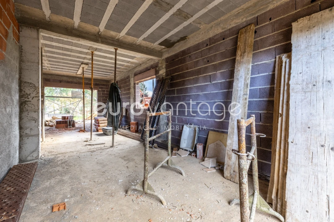 Moradia T4 para Venda em Parceiros e Azoia Foto 5