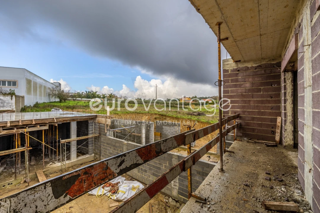 Moradia T4 para Venda em Parceiros e Azoia Foto 20