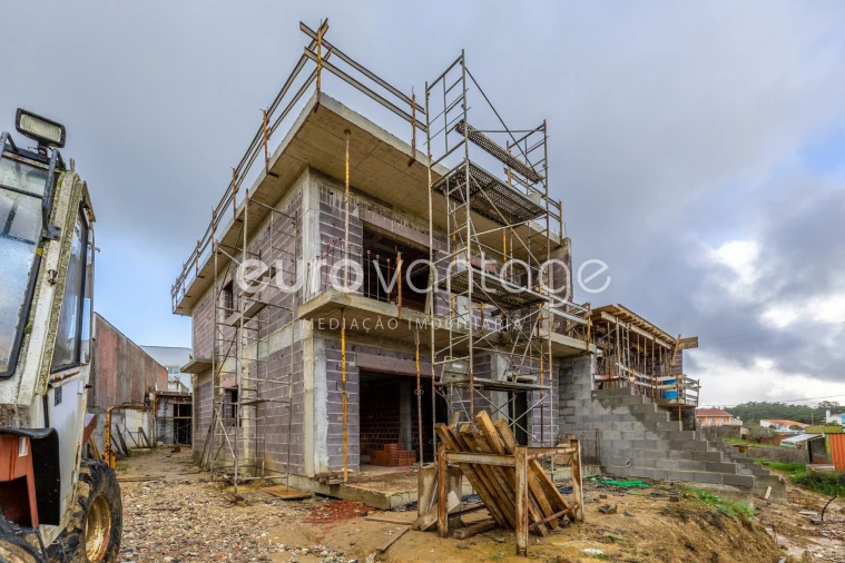 Moradia T4 para Venda em Parceiros e Azoia Foto 20
