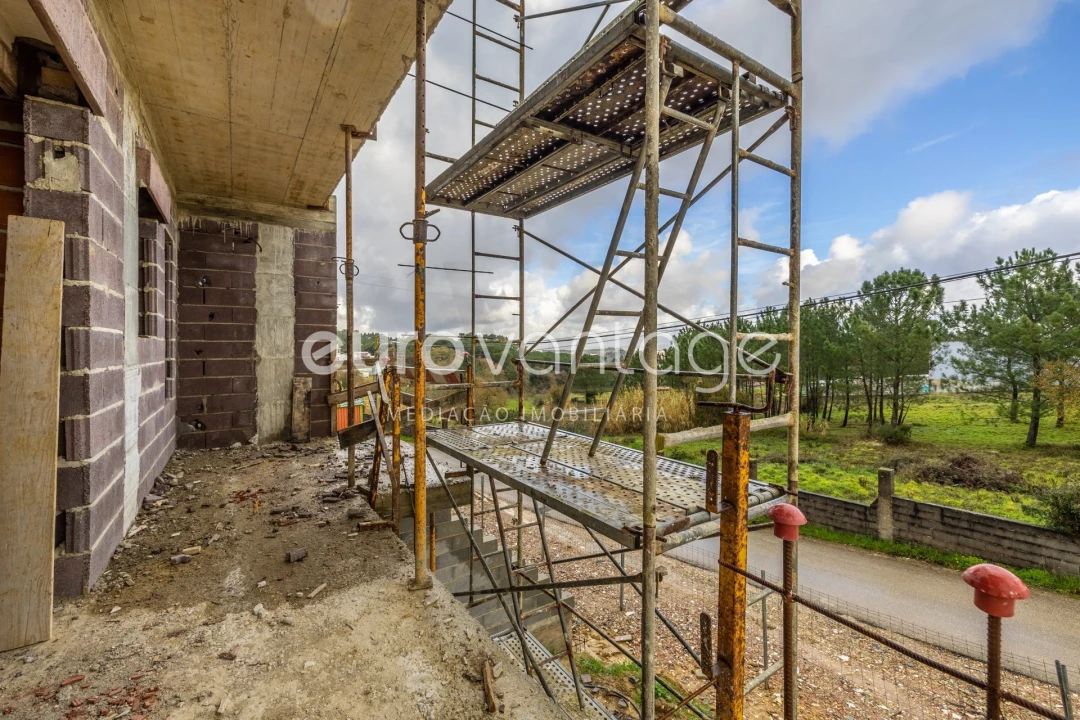 Moradia T4 para Venda em Parceiros e Azoia Foto 15