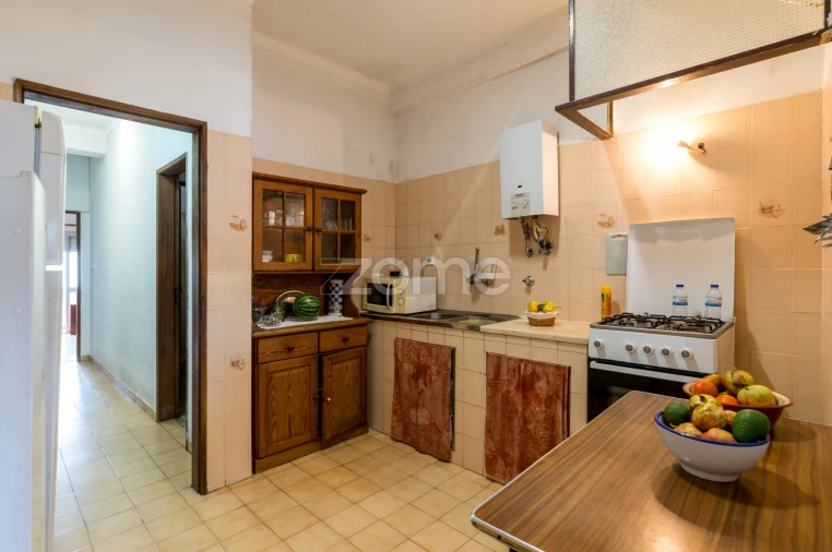 Moradia T6 para Venda em Pontinha e Famões Foto 40