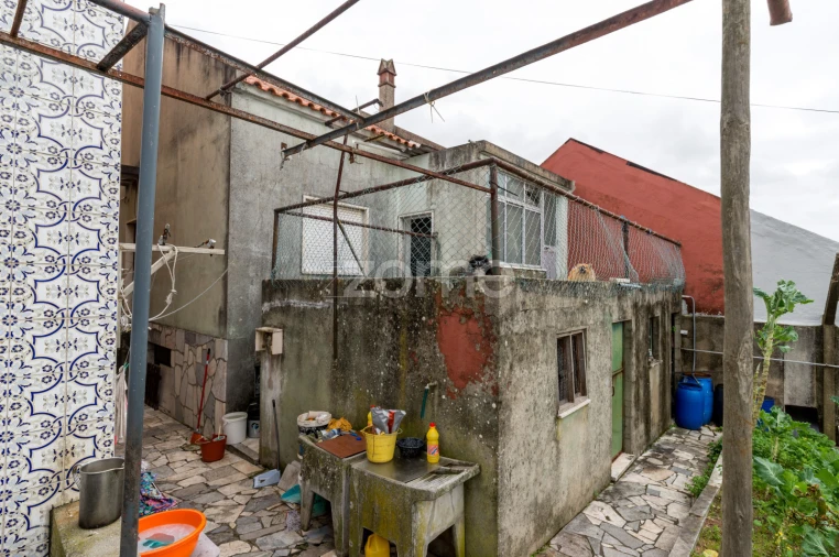 Moradia T6 para Venda em Pontinha e Famões Foto 21