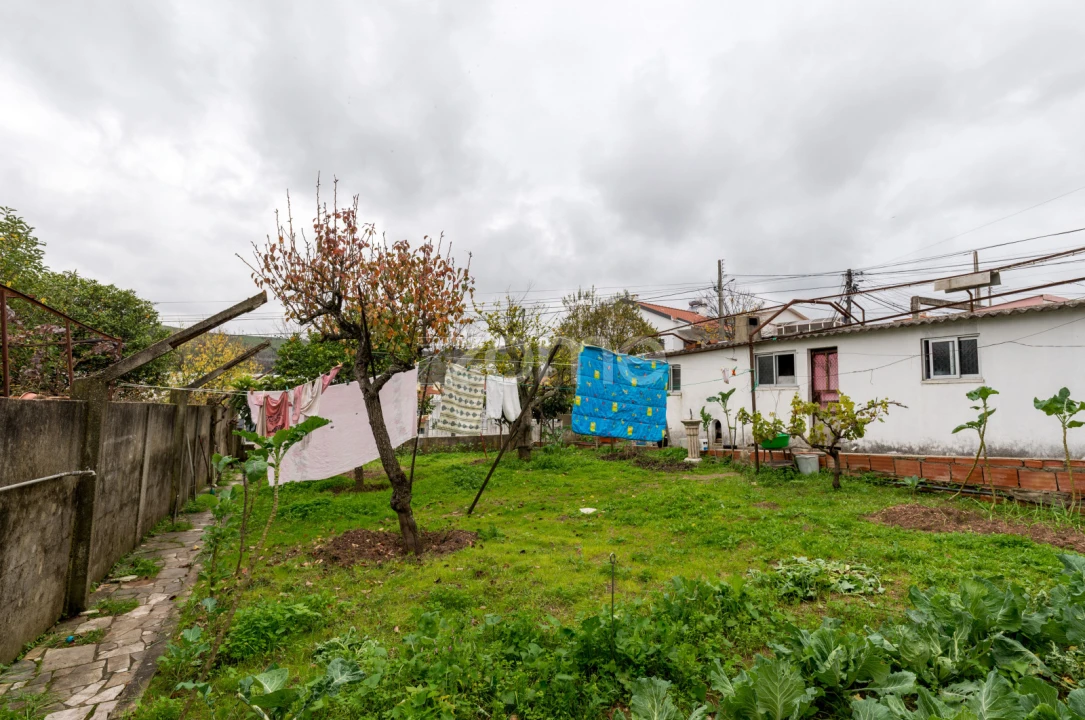 Moradia T6 para Venda em Pontinha e Famões Foto 24