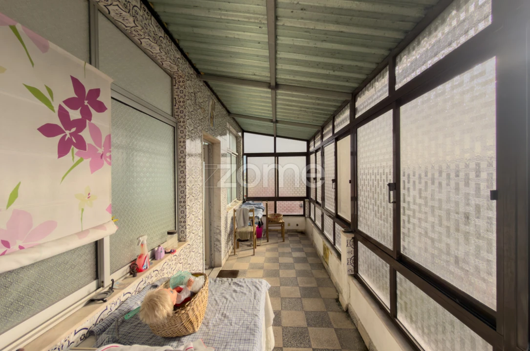 Moradia T6 para Venda em Pontinha e Famões Foto 10