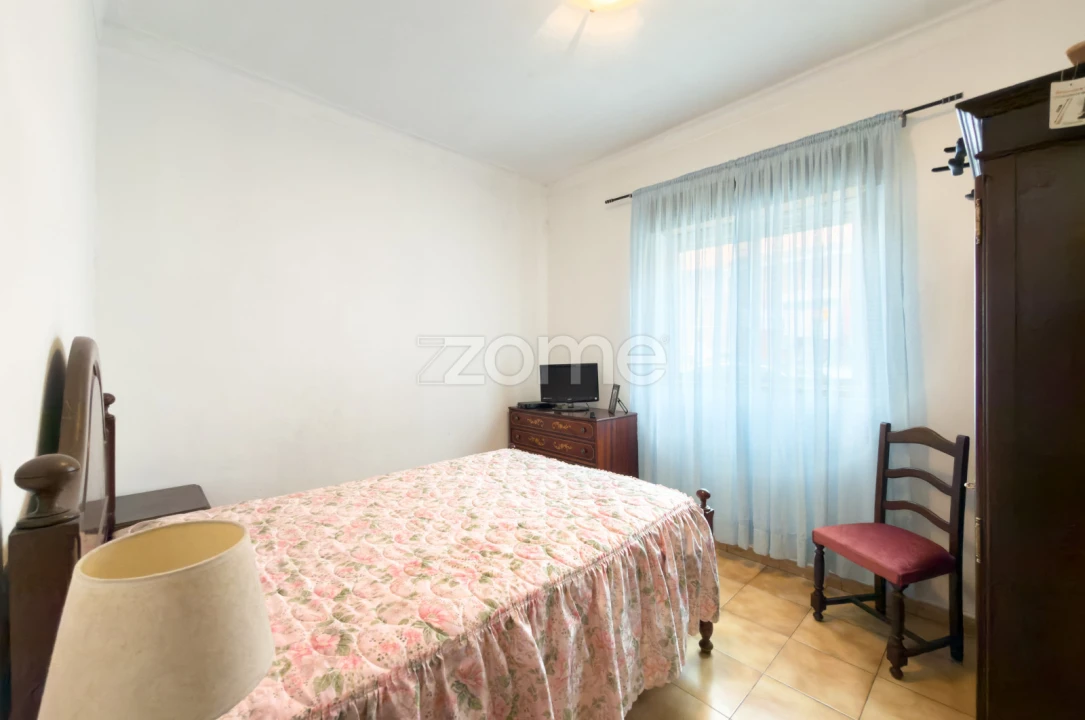 Moradia T6 para Venda em Pontinha e Famões Foto 37