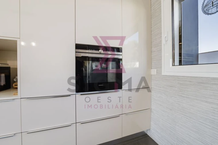 Moradia T4 para Venda em Roliça Foto 19