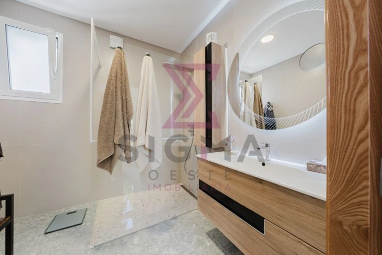 Moradia T4 para Venda em Roliça Foto 31