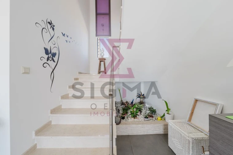 Moradia T4 para Venda em Roliça Foto 32