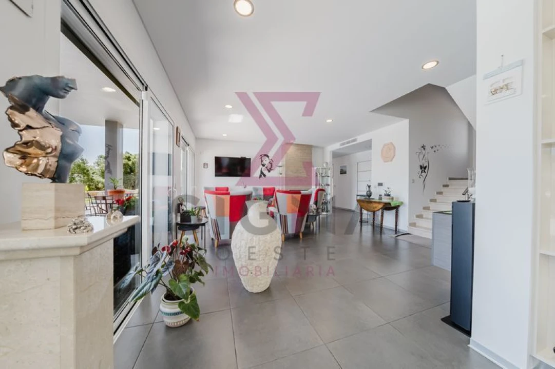 Moradia T4 para Venda em Roliça Foto 5