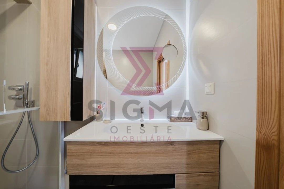 Moradia T4 para Venda em Roliça Foto 30