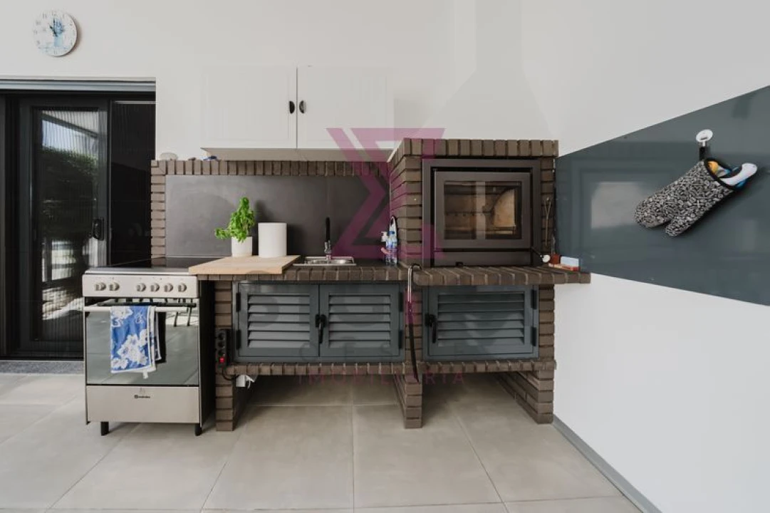 Moradia T4 para Venda em Roliça Foto 8