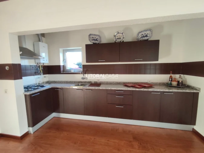 Moradia T7 para Venda em Aradas Foto 24