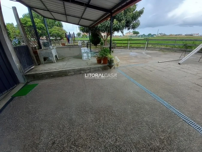 Moradia T7 para Venda em Aradas Foto 36