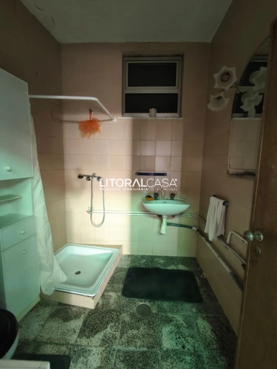 Moradia T7 para Venda em Aradas Foto 21