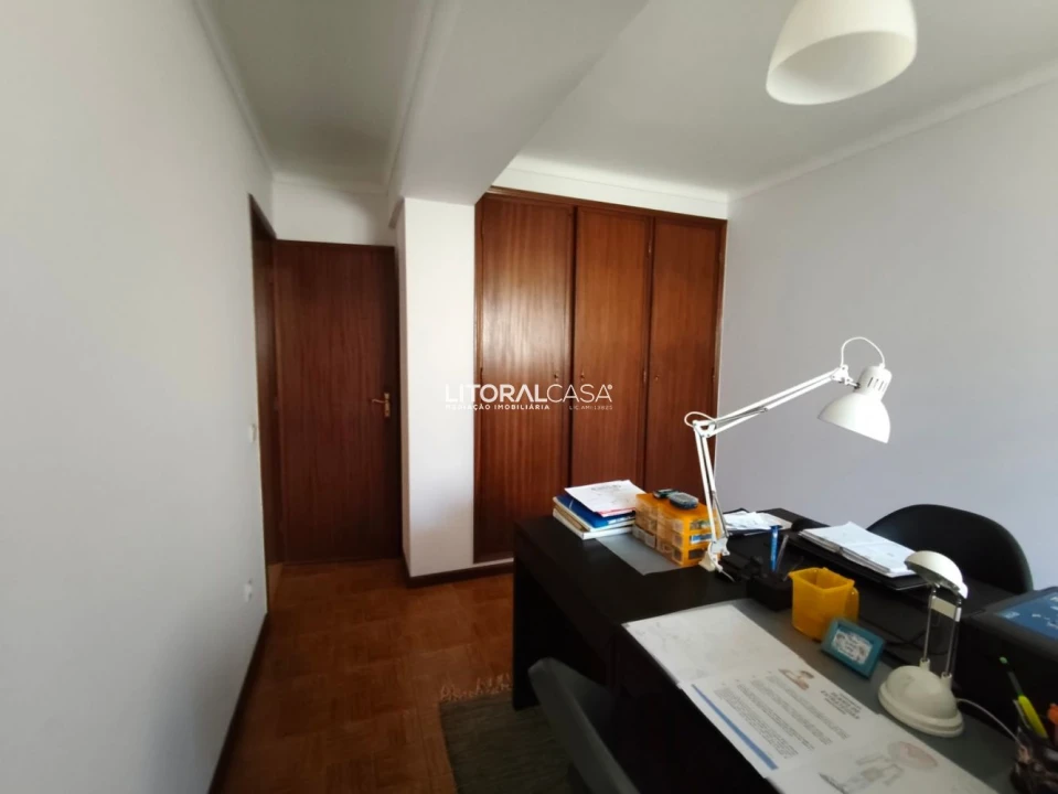 Moradia T7 para Venda em Aradas Foto 5