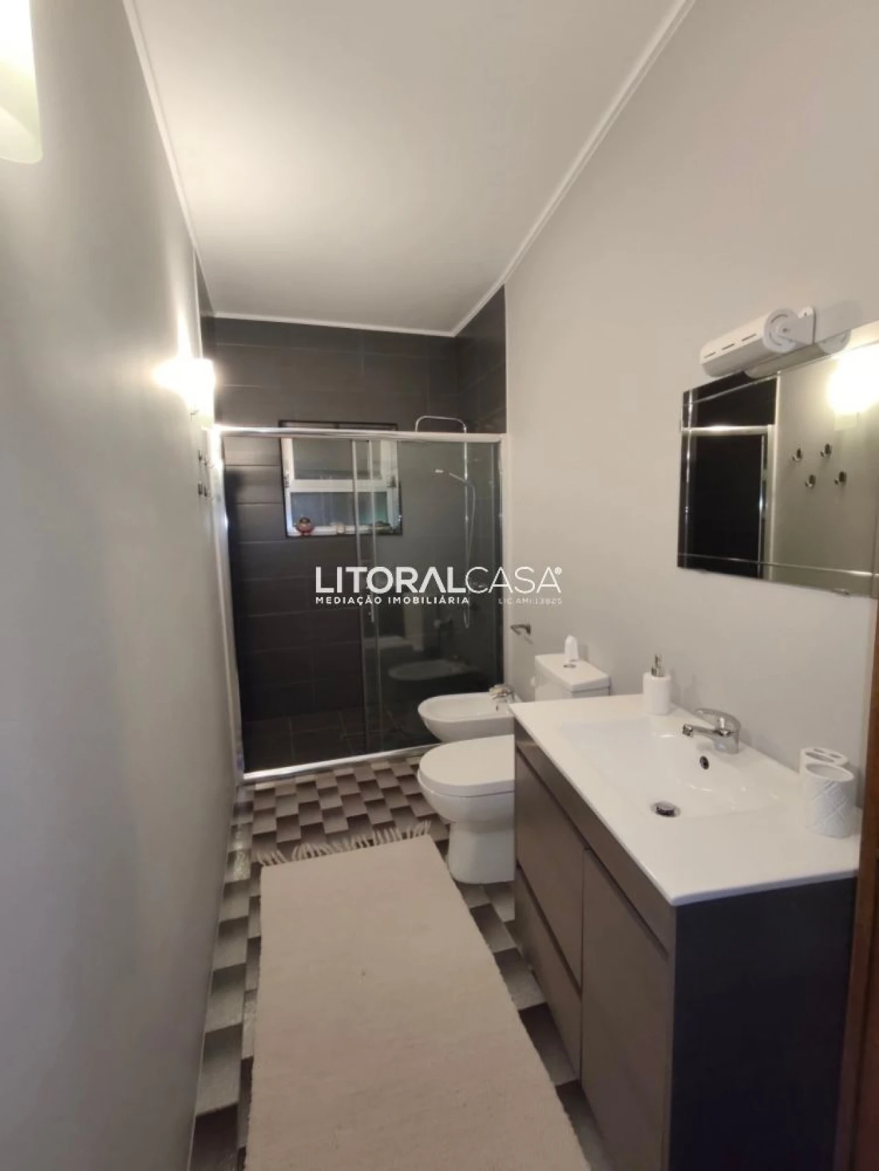 Moradia T7 para Venda em Aradas Foto 29