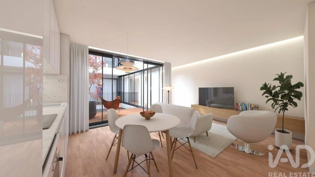 Apartamento T2 para Venda em Campanhã Foto 1