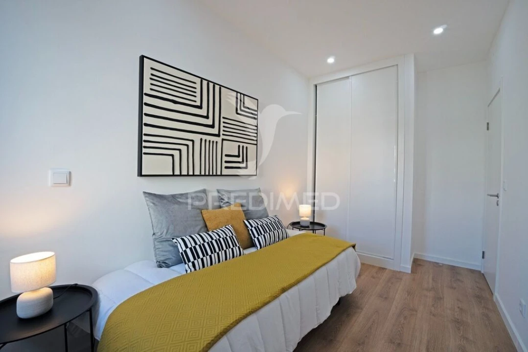 Apartamento T3 para Venda em Benfica Foto 4